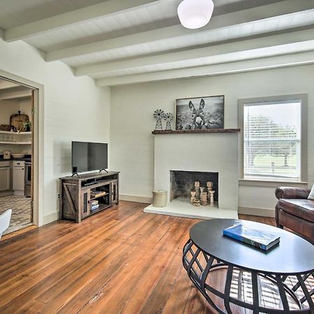 Peaceful Schulenburg Farmhouse With Fire Pit And Grill Εξωτερικό φωτογραφία