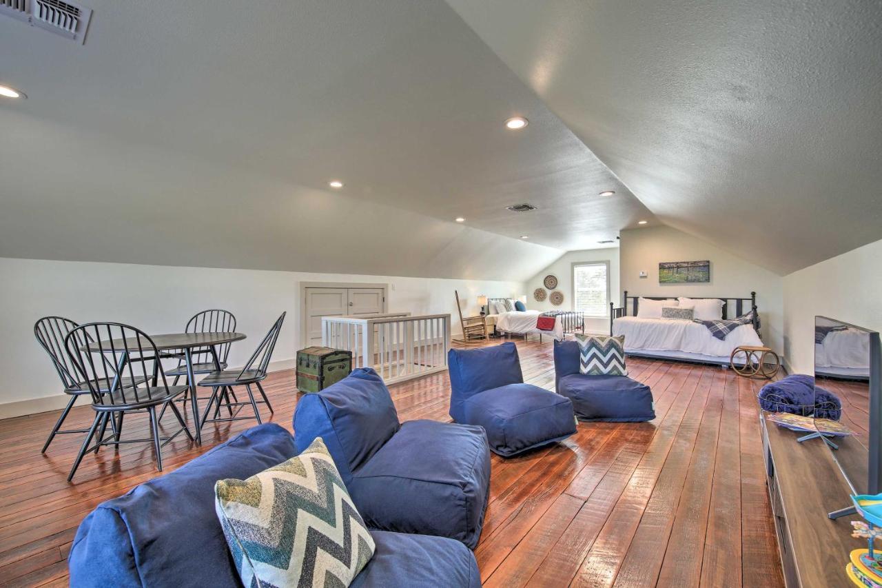 Peaceful Schulenburg Farmhouse With Fire Pit And Grill Εξωτερικό φωτογραφία